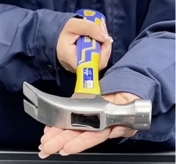 Klohammaren är ett mångsidigt verktyg som ofta används för bygg- och snickeri...